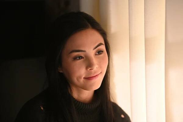A Million Little Things - The Sleepover - Z filmu - Anna Akana
