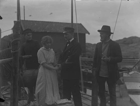 Eric Malmberg, Elsa Carlsson, Frans Oscar Öberg, Algot Gunnarsson - Rosen på Tistelön - Z filmu