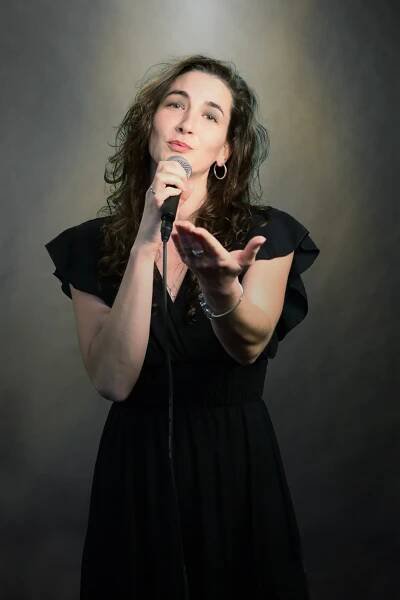 Eliška Lüftnerová: Francouzské šansony – Édit Piaf, Charles Aznavour, Hana Hegerová a další lásky Ústí n/L -Národní dům, Velká Hradební 33, 400 01, Ústí nad Labem 