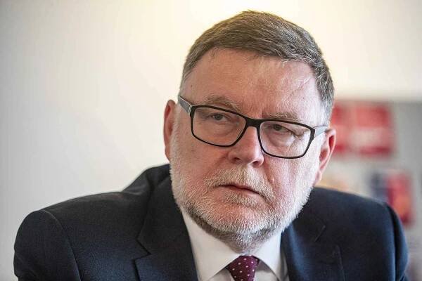 Ministr financí Zbyněk Stanjura.