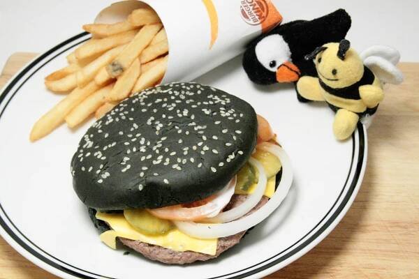 Does the New Halloween Whopper® From Burger King Really Turn Your Poo Green? – The Pizzle