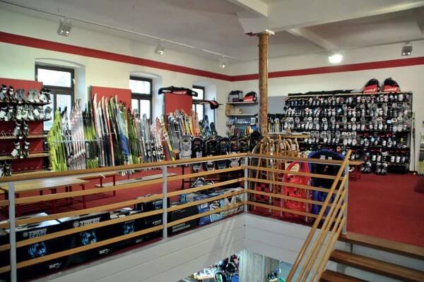 Ski-Verleih Grafenau Skiverleih Sport Fuchs Freyung-Grafenau Skikurse Skating-Ski Alpinski Langlaufski Snowboard