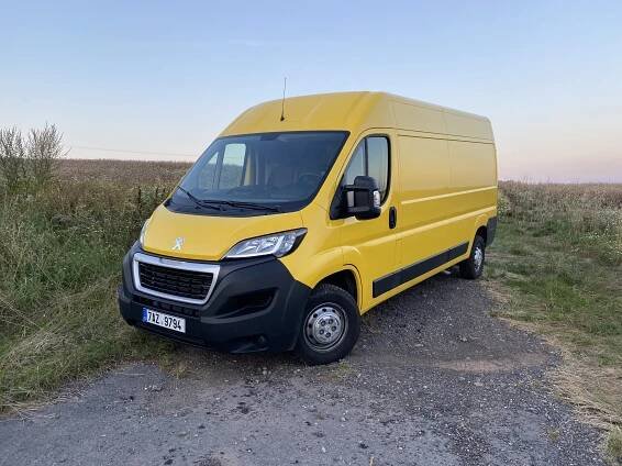 Redakční test: Peugeot Boxer Furgon L3H2 BlueHDi 140 (2020)