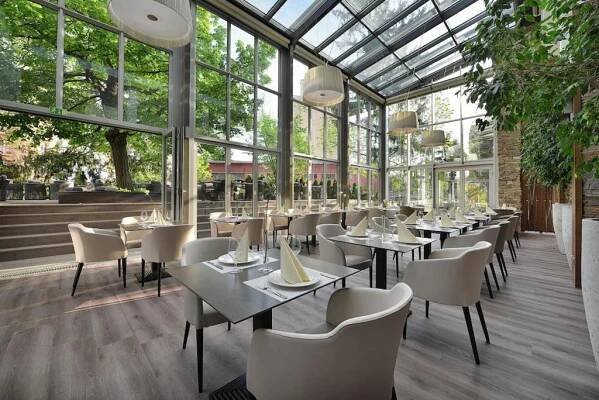 PREMIUM Wellness & Wine Hotel Znojmo - NEJLEPŠÍ CENY ubytování ve městě Znojmo