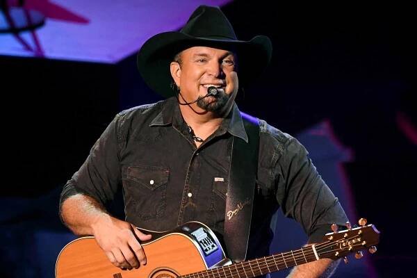 Garth Brooks Announces 2023 Las Vegas Residency After Wrapping Stadium Tour — See the Dates!
