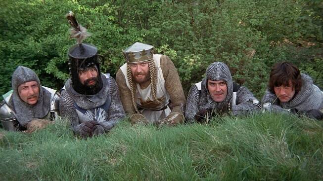 Monty Python a Svatý Grál (1975) film • Filmožrouti.cz