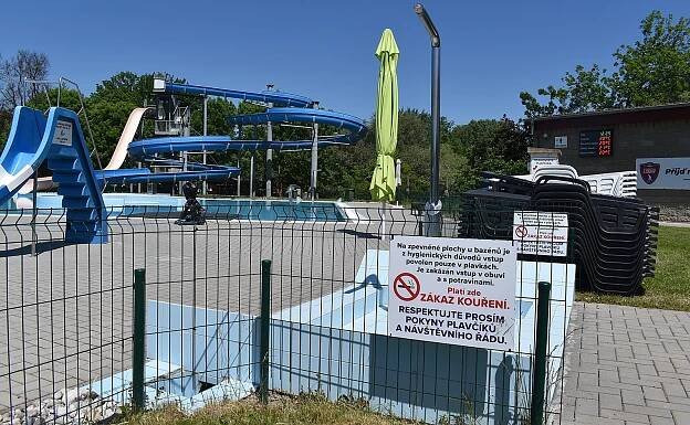 Novinky z koupališť: V Lounech se dnes otvírá, v Žatci budou tobogány zdarma