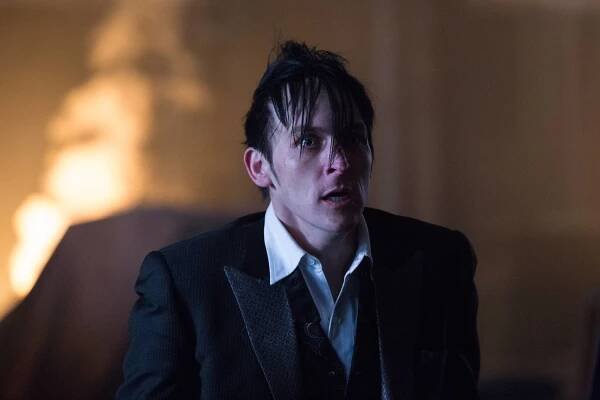 Gotham - Všechny šťastné rodiny jsou stejné - Z filmu - Robin Lord Taylor