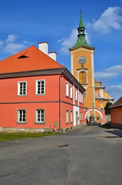 Kravaře - Města a obce - Máchův kraj - Kravaře