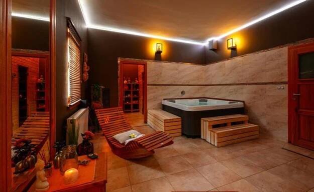 Romanticko-relaxační pobyt s wellness a farmářským zážitkem pro dva - Hotel Farma Vysoká | Spa.cz