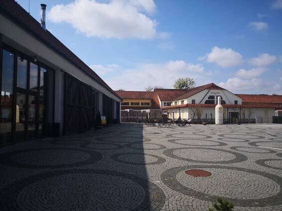 Fotografie - CHÂTEAU VALTICE - Vinné sklepy Valtice - 15.04.2022