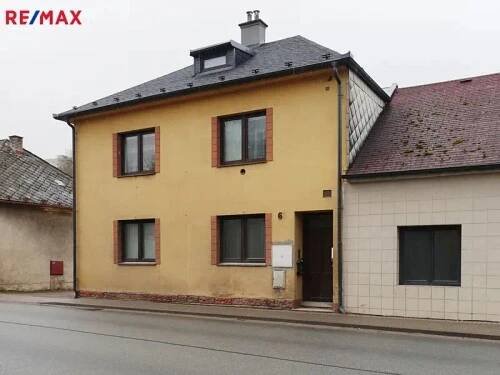 Prodej domu 320 m², pozemek 808 m²