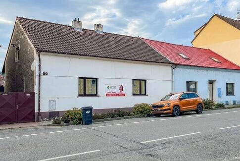 Fotografie nemovitosti - Rodinný dům se zahrádkou ve Zdicích, kousek od náměstí