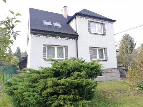 Pronájem bytu 3+KK 102 m2 v rodinném domu Ostrava – Petřkovice – Dům, zahrada, les, výborná dostupnost služeb, klid a soukromí