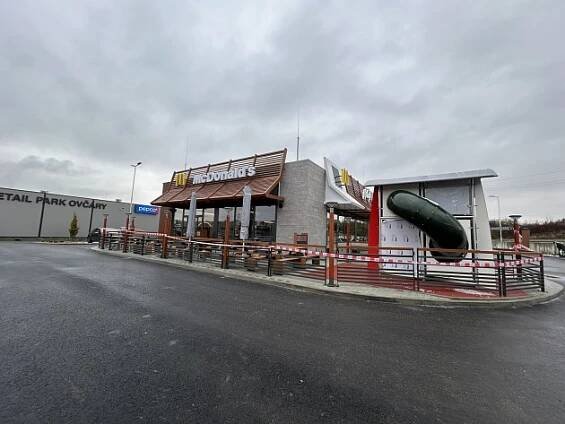 McDonald’s nově v Ovčárech nedaleko Kolína - PR Deník