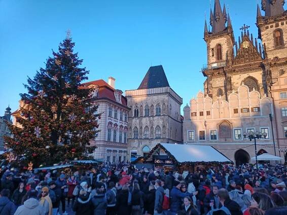 Pražské vánoční trhy: Luxusní pochoutky i klasika. Jaké jsou ceny?