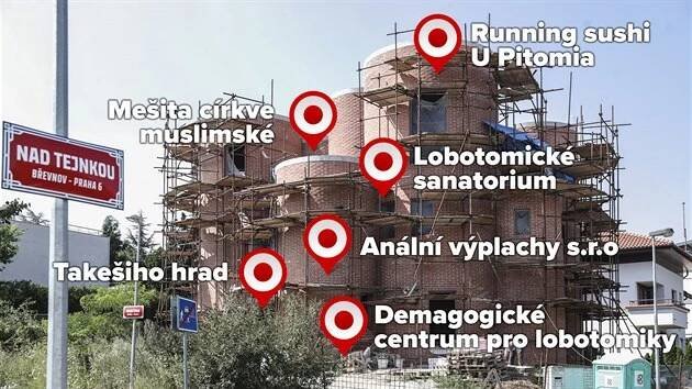 Lidé si v mapách utahují z Okamurova domu