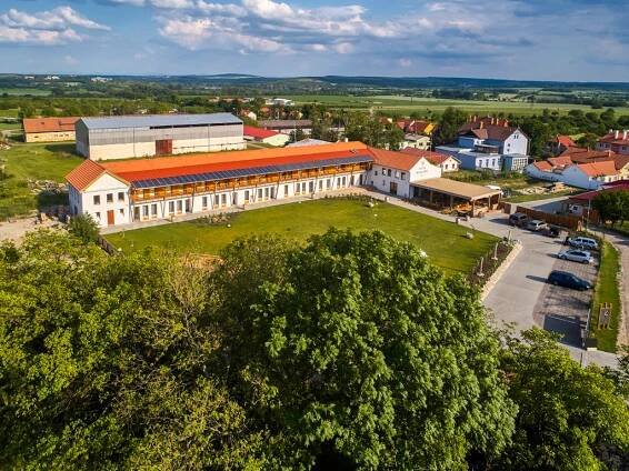 Hotel Ryzlink - vinařský hotel v Mikulově | Vinařství Fučík s.r.o.