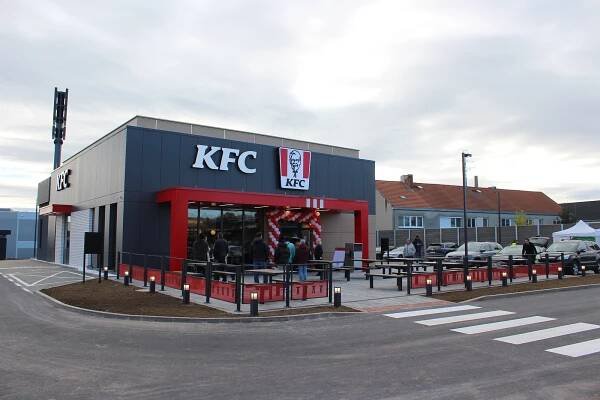 Fronty u KFC. Ve Znojmě ve čtvrtek otevřel novou pobočku fastfoodový řetězec