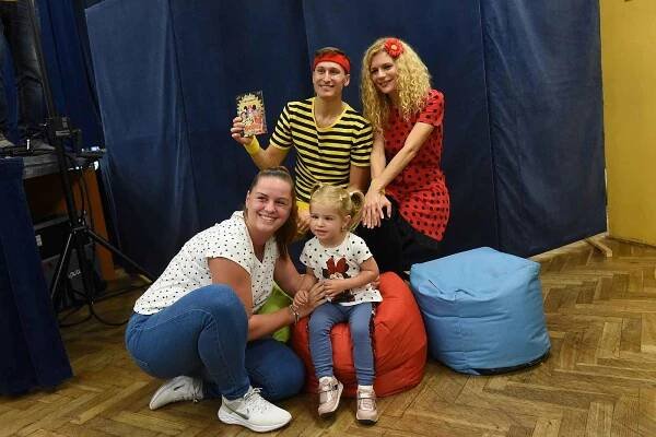 Z vystoupení hudební dvojice Smejko a Tanculienka v Kolíně.