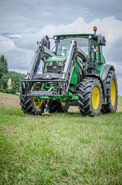 Lis John Deere V451M | Články | AGROZET - náhradní díly, zemědělské stroje a technika