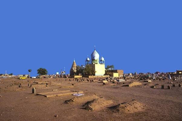 Sufi Mauzoleum v Omdurman | meinzahn/123RF.com