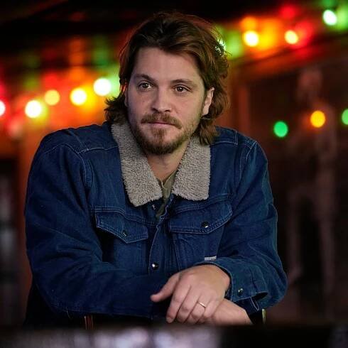 Yellowstone spinoff centered on Luke Grimes’ Kayce Dutton greenlit at CBS