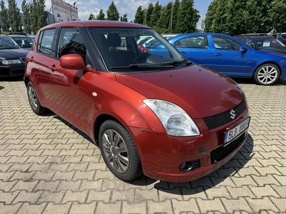 Suzuki Swift 4X4 1,3 67 KW 2X KOLA KM | ONDŘEJ-AUTO