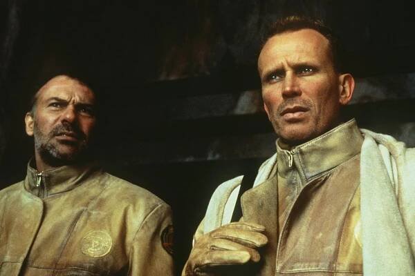 Ron White, Peter Weller - Screamers - Hlasy z podzemí - Z filmu