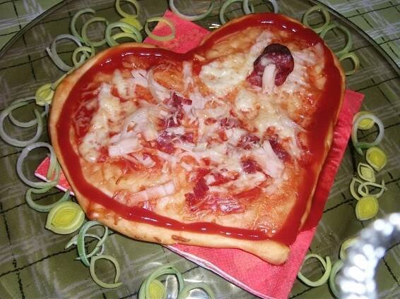 Valentýnská pizza