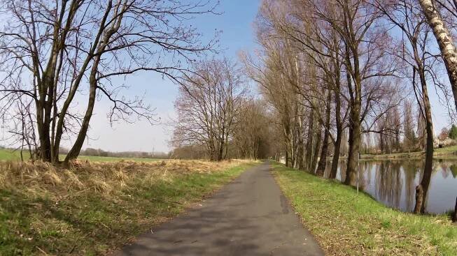 Cyklostezka Nymburk - Poděbrady - Nymburk - Videotrasa - Livetouring.com