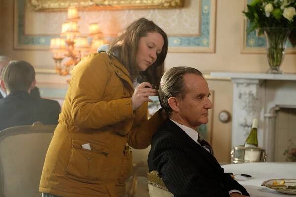 Anton Lesser - Soud s Christine Keelerovou - Epizoda 1 - Z natáčení