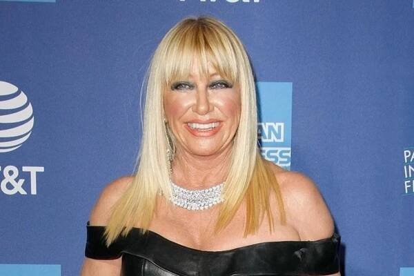 Co dělá a jak vypadá Suzanne Somers, hvězda seriálu Krok za krokem?