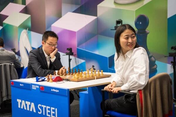 Wei Yi, Ju Wenjun
