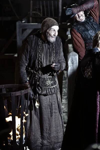 Roy Dotrice,  - Hra o trůny - Oheň a voda - Z filmu