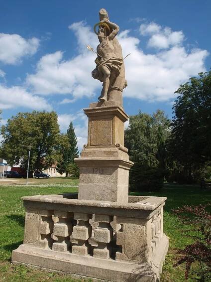 Soubor:Doubravice nad Svitavou, socha svatého Šebestiána.jpg – Wikipedie