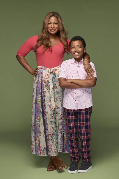 Kimrie Lewis, Devin Trey Campbell - Single Parents - Season 2 - Promo