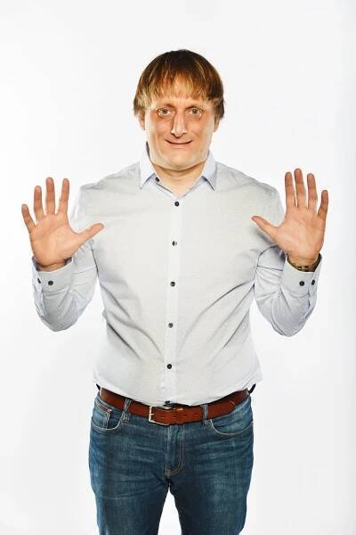 „Tydýt“ Pavlásek s novým účesem: Úchylný vrah ze severské detektivky!