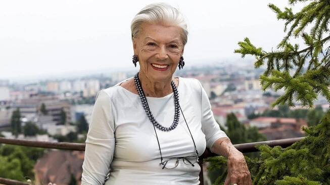 Zažila prvorepublikové hvězdy. Nejstarší česká herečka oslavila životní jubileum telefonáty z celého světa