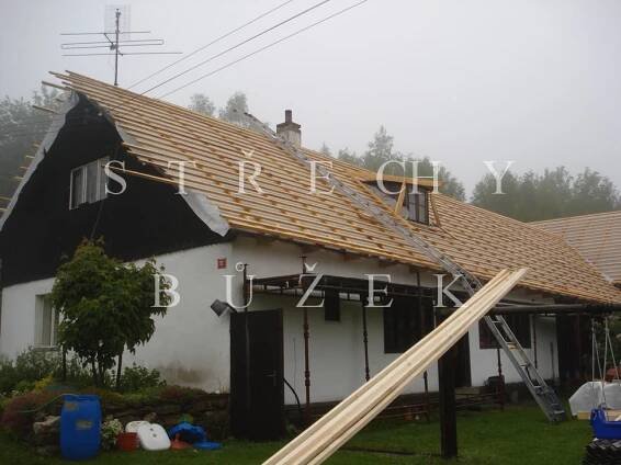 KM Beta | STŘECHY - BŮŽEK