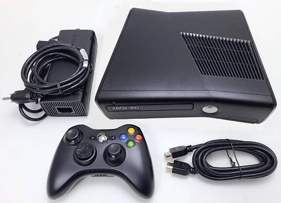 Microsoft XBox 360 S Slim 250GB černý herní konzolový systém 360S balíček