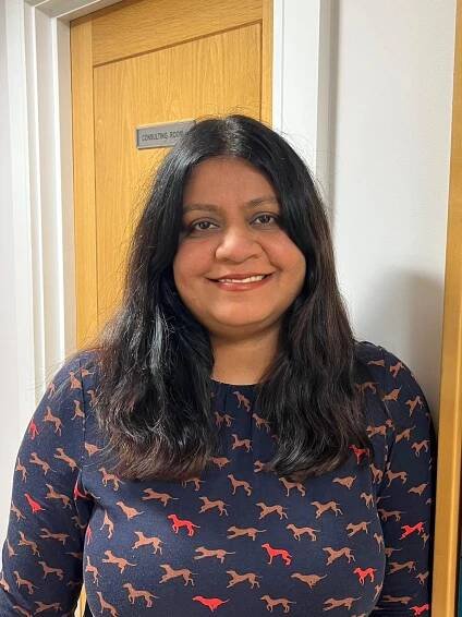 Dr Aparna Bhat - The London Skin And Hair Clinic