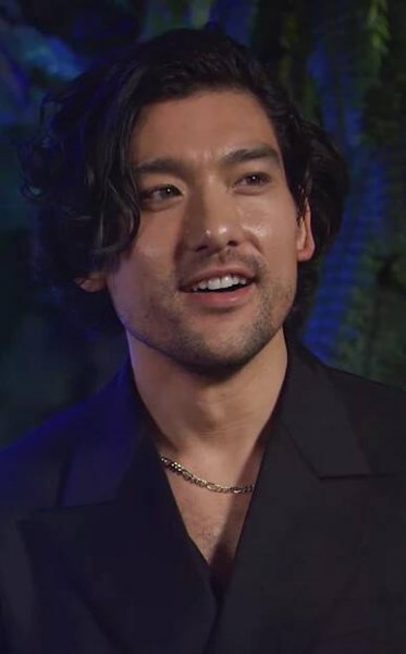 Súbor:Will Sharpe 2024 Emmys 01.png – Wikipédia