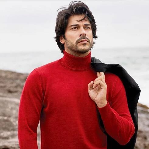 Burak Özçivit Pics