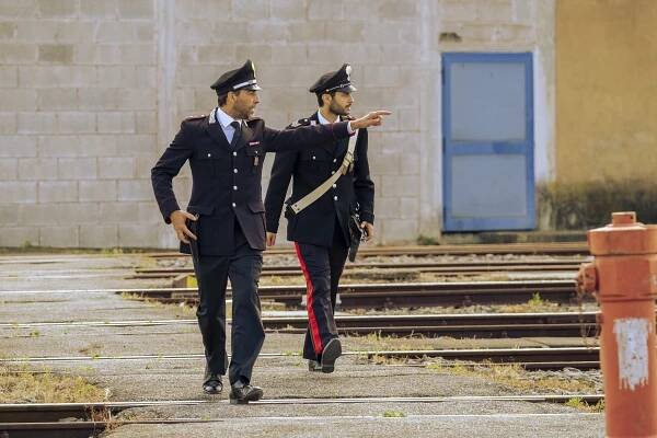 Signora Volpe - Starostlivá teta - Z filmu - Giovanni Cirfiera, Mehdi Meskar