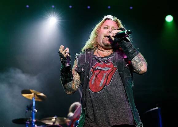 Vince Neil hurt in fall from stage at Tennessee rock festival