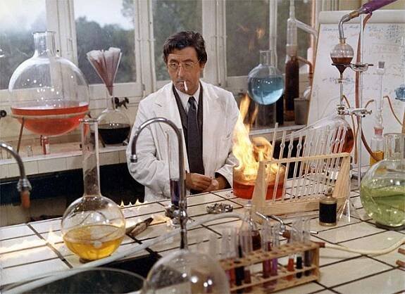 Blázen z laboratoře 4 - Z filmu - Jean Lefebvre