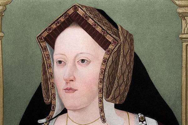 Is a heart-shaped pendant found buried in a field a symbol of Henry VIII’s romantic side?