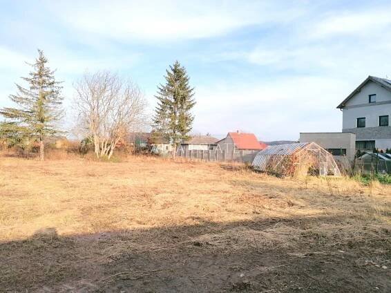 Prodej stavebního pozemku 3736 m2, ul.Sopečná, Tašovice | Alfa Estate