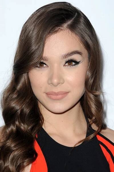 Hailee Steinfeld Billboard Women in Music event 2016